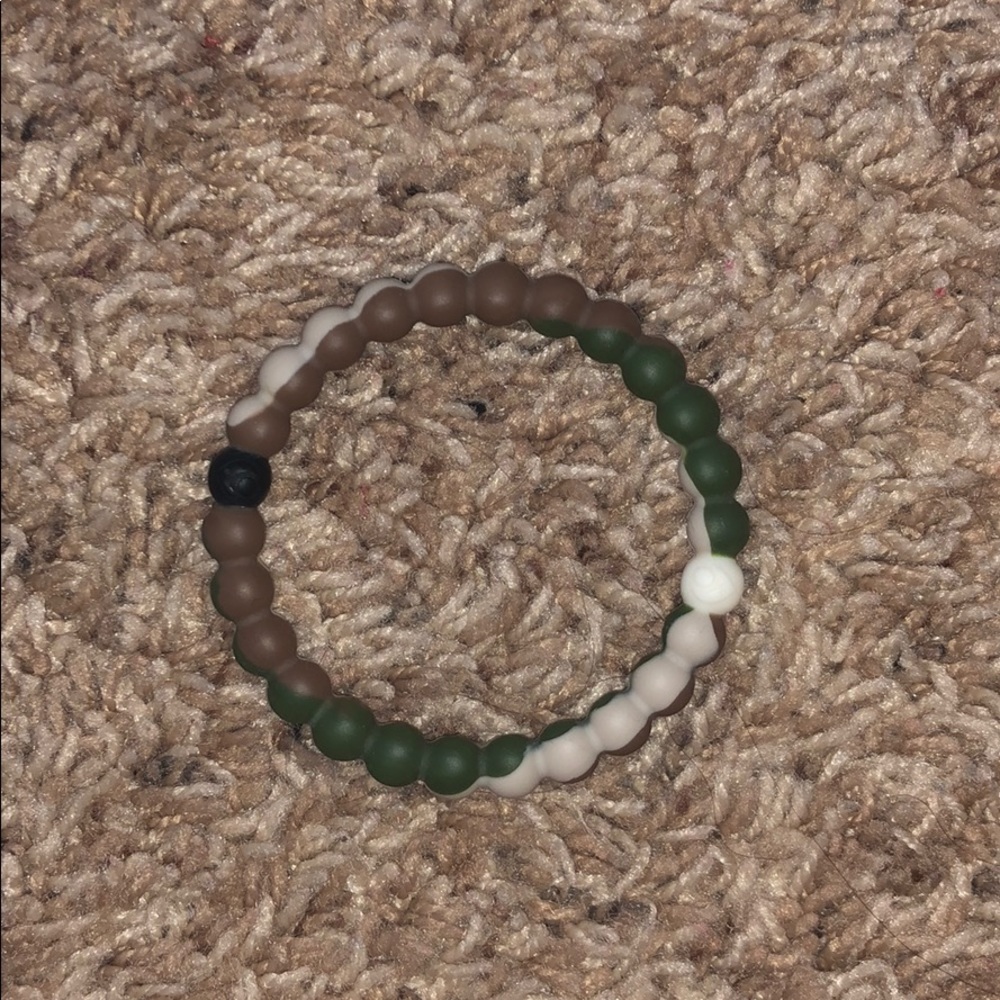 camo lokai